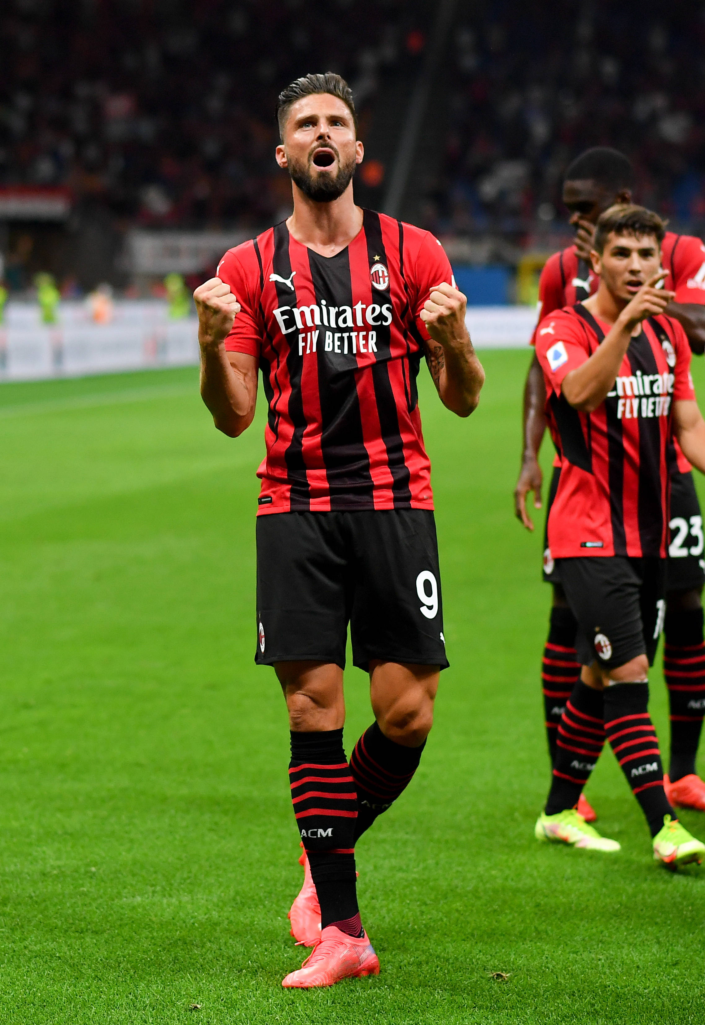 CBA球队战绩分析及焦点对决回顾（CBA各队战绩盘点与焦点之战复盘）