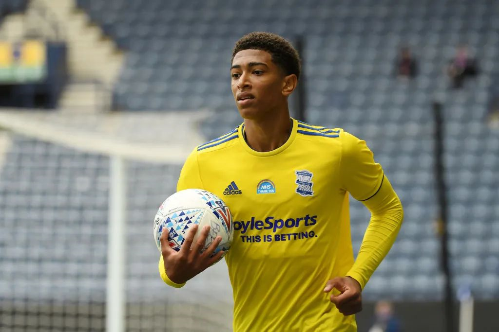 米兰预备队4胜6平4负积18分暂列意甲第13位