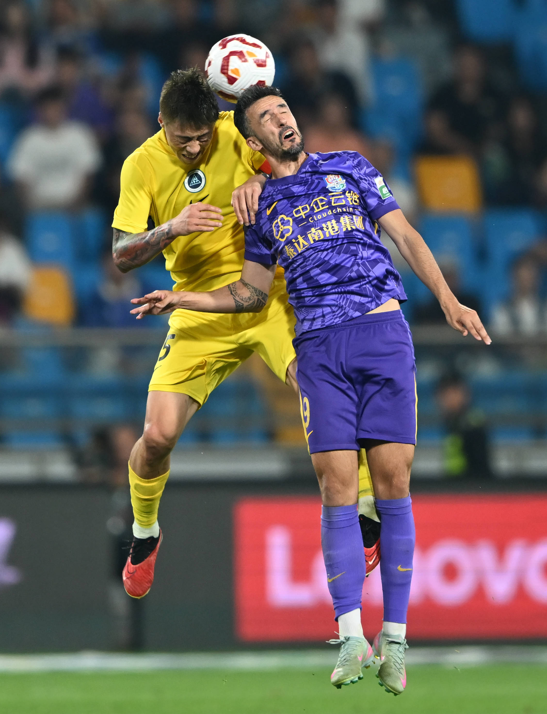 斯内德之子杰西本轮荷乙替补登场，完成职业生涯首秀（荷乙本轮，斯内德之子杰西替补亮相，上演职业生涯首秀）