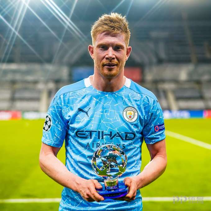 攻入里昂队史欧战第500球，托利索上演职业生涯首次帽子戏法（托利索打进里昂欧战队史第500球，职业生涯首次戴帽）