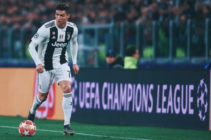 格拉斯纳：我们和曼联预期进球最高，三后卫是很好的进攻体系（格拉斯纳：我们与曼联预期进球领跑，三后卫同样是高效的进攻体系）