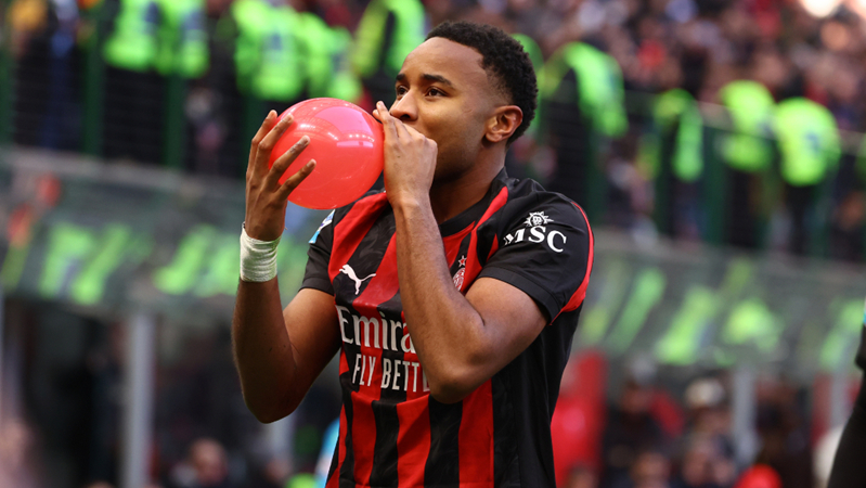 ESPN：今夏举债引援，曼联净债务首次突破10亿美元（ESPN：曼联为夏窗引援举债，净债务首次超过10亿美元）