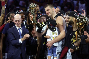 罗体：米兰冬窗寻找吉鲁式中锋，目前正评估菲尔克鲁格（罗体：米兰冬季寻觅吉鲁型中锋，菲尔克鲁格在评估中）