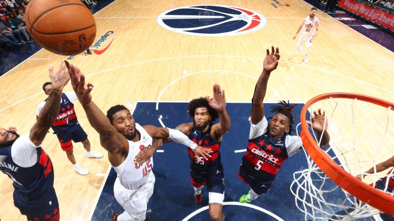 国米2-1凯拉特全队评分：邓弗里斯、弗拉泰西5分最低（国米2-1凯拉特赛后评分：邓弗里斯与弗拉泰西仅5分并列最低）