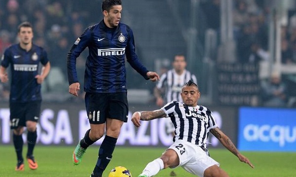 手感低迷！迪亚洛半场9中3&罚球4中1得到8分1板1助攻（状态欠佳！迪亚洛半场9投3中、罚球4罚1中，得到8分1板1助攻）