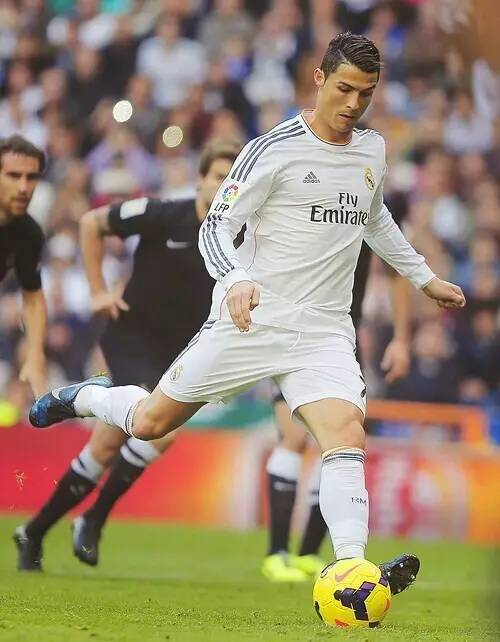 芒特：我正接近巅峰状态，在曼联表现出色就有机会参加世界杯（芒特：状态逼近最佳，在曼联踢出表现就有望跻身世界杯名单）