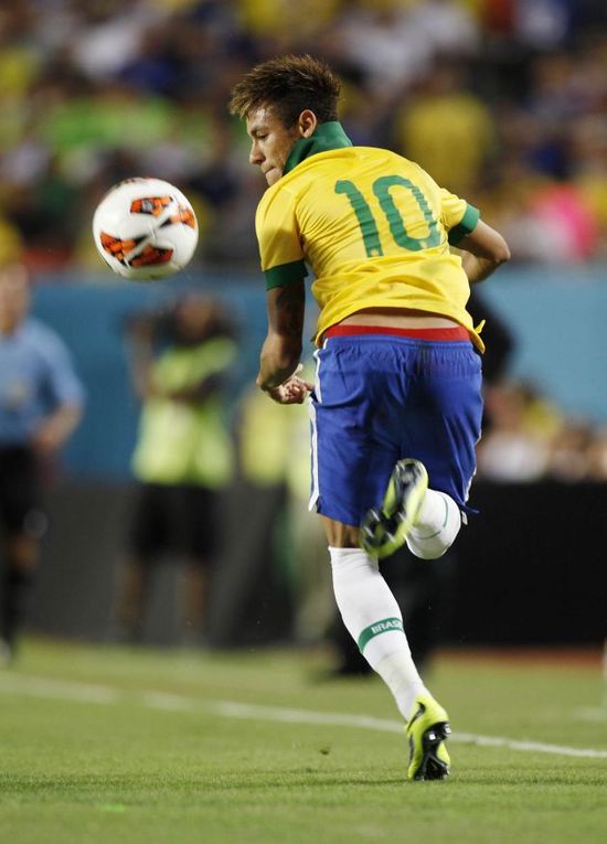 韩足晚报（2025.11.25）FC首尔夺取亚冠客场首胜（韩足晚报·2025.11.25｜FC首尔拿下亚冠客场首胜）